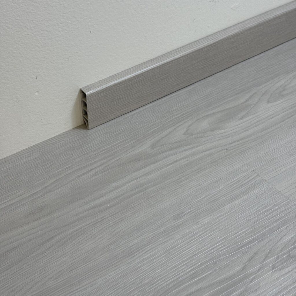 Soklová lišta SPC RIGID Toronto 2m