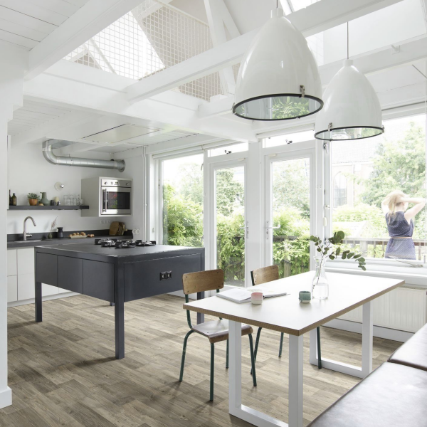 PVC Comfort Barn Pine 696D šíře 5 m